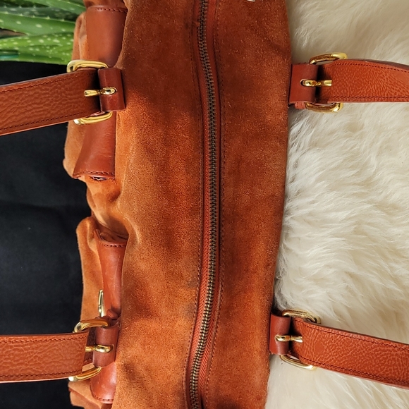 MAX coral genuine seude purse. - Picture 6 of 10